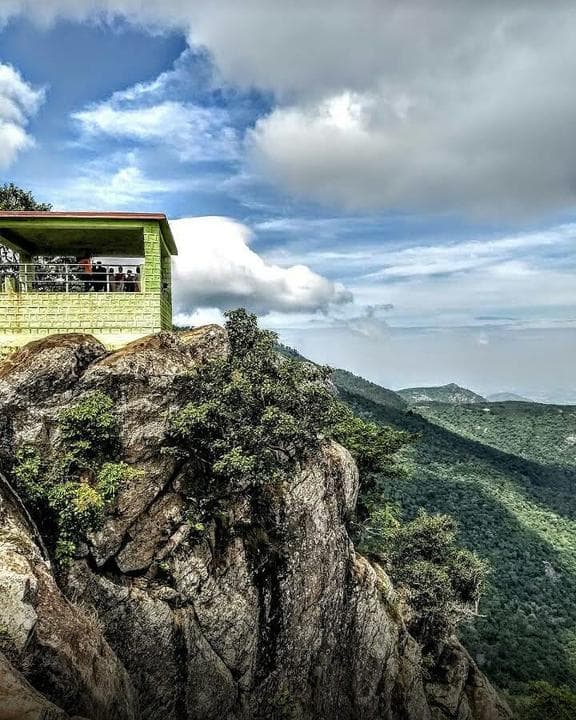 Karadiyur Viewpoint — Tourist Attractions in Yercaud